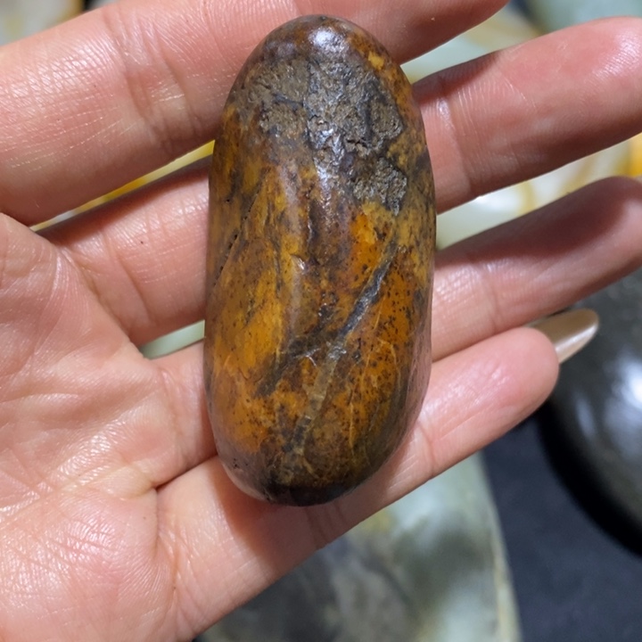 颈饰未镶嵌和田玉（糖玉）寒**隐