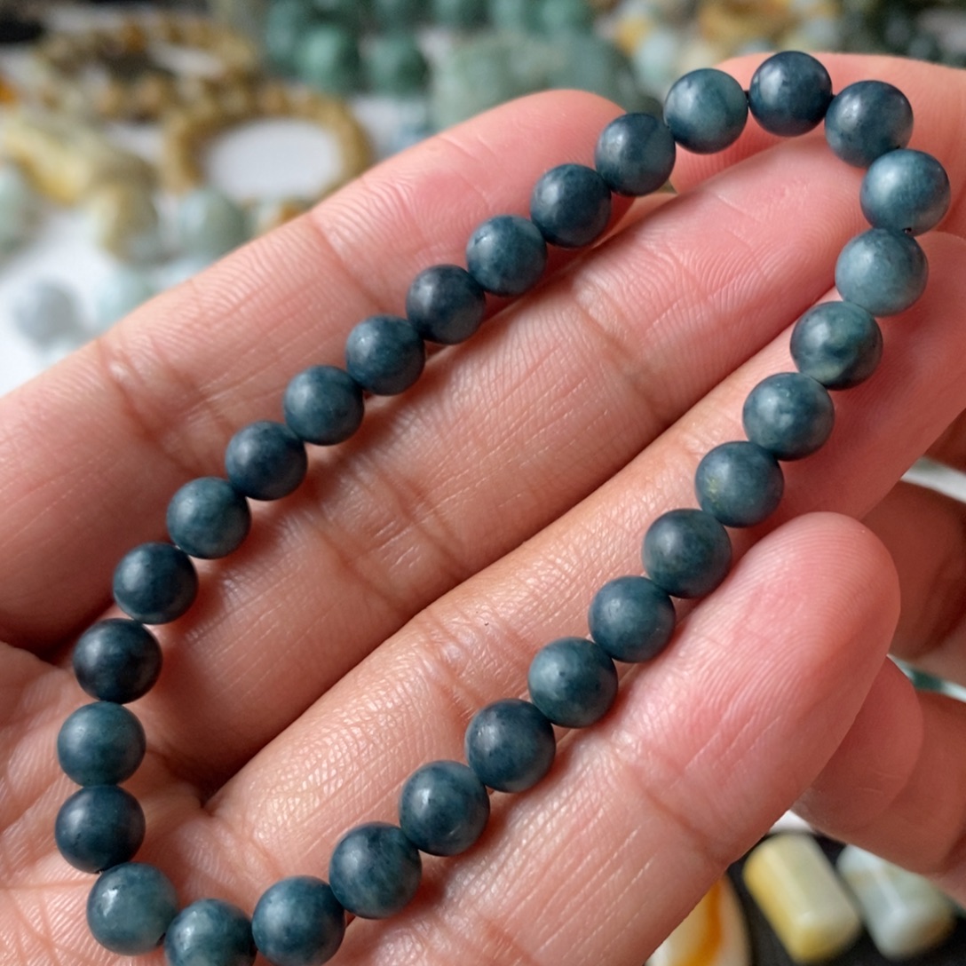 颈饰未镶嵌翡翠腾冲老料南齐老蓝水