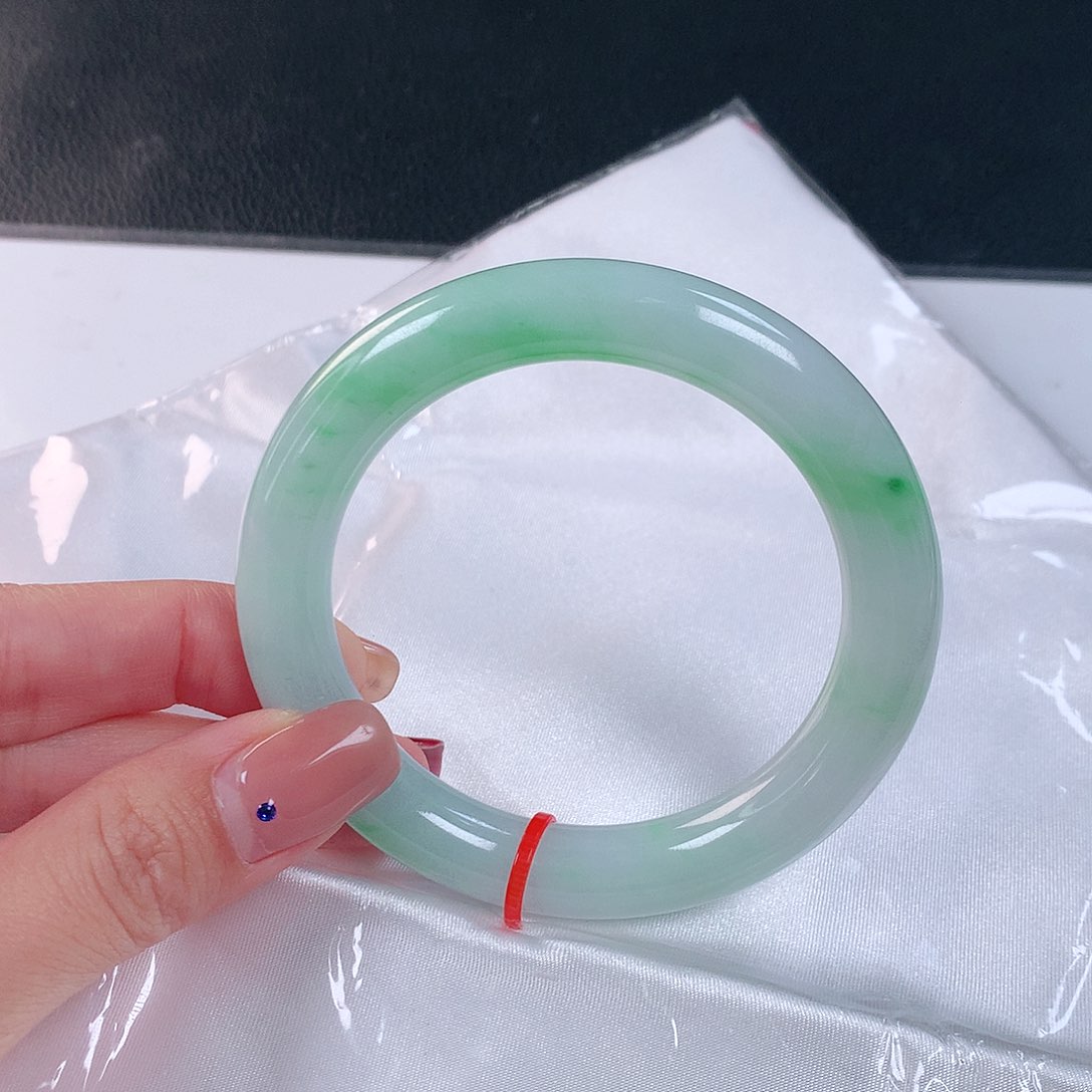 未镶嵌手镯翡翠104