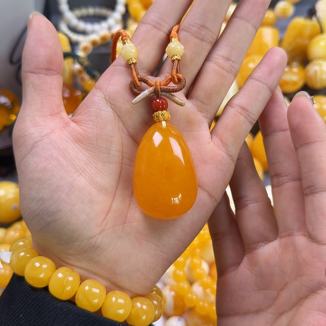 蜜蜡珠宝奇石未镶嵌水滴