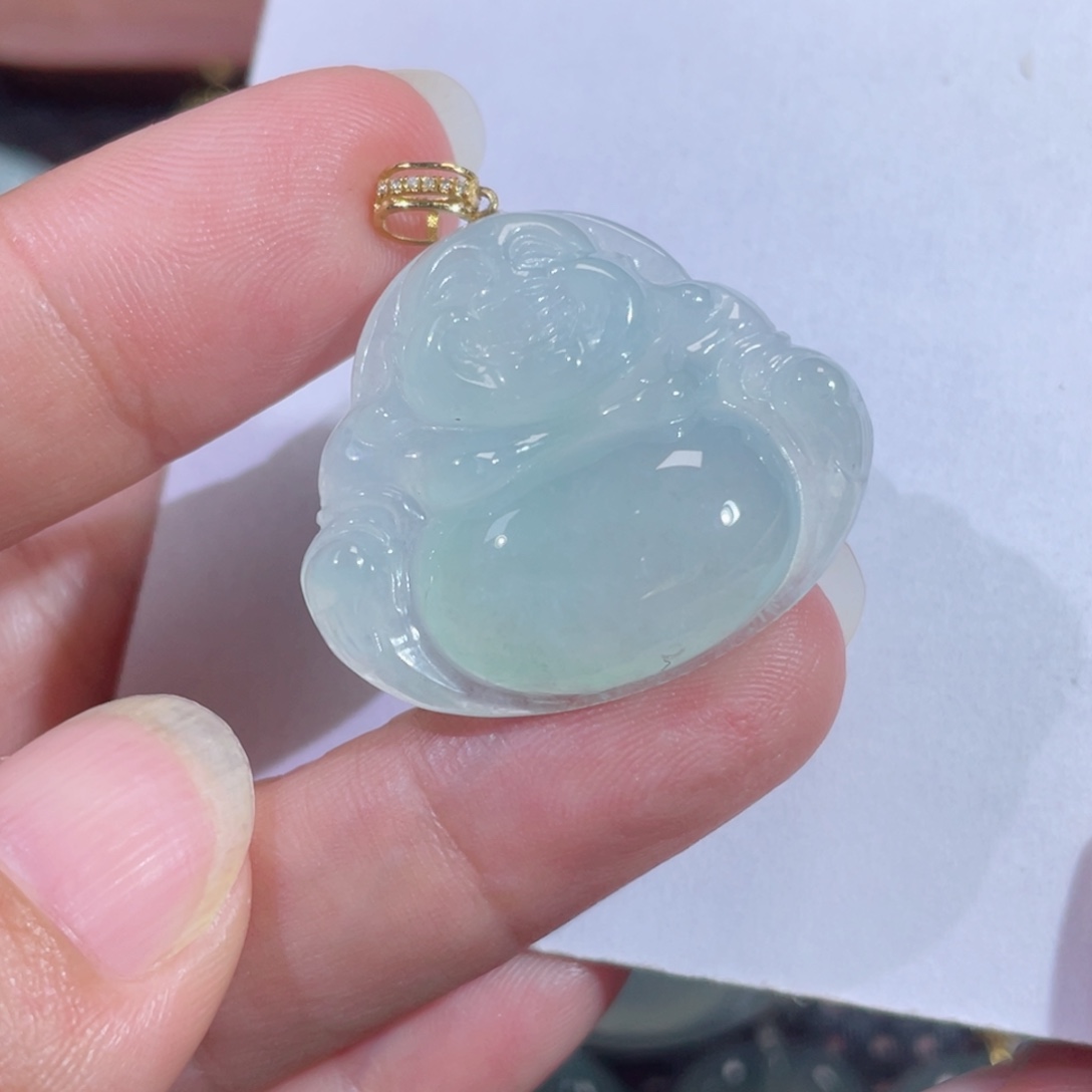 翡翠18K金镶嵌颈饰佛公