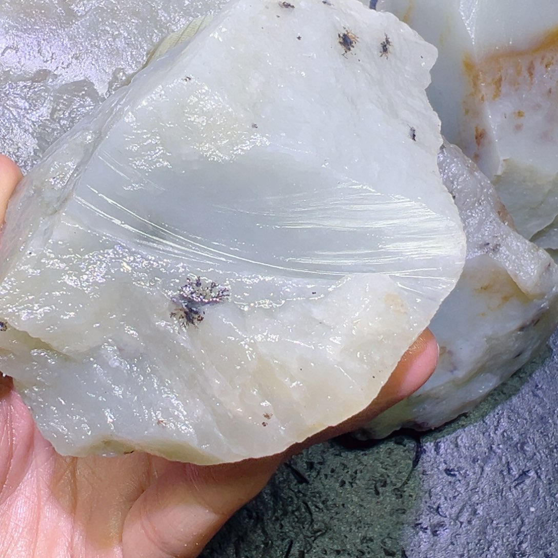 和田玉未镶嵌珠宝半成品