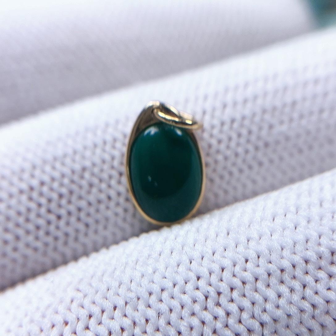 绿松石配饰18K金镶嵌