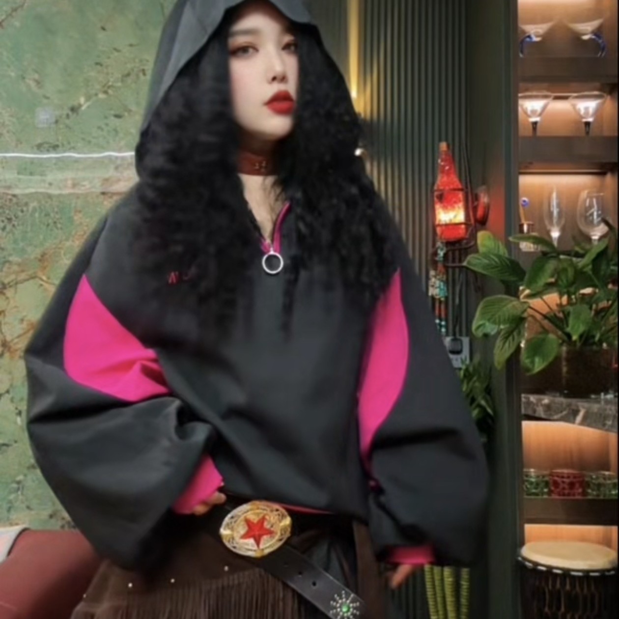 微瑕设计师款大肥袖子个性版卫衣