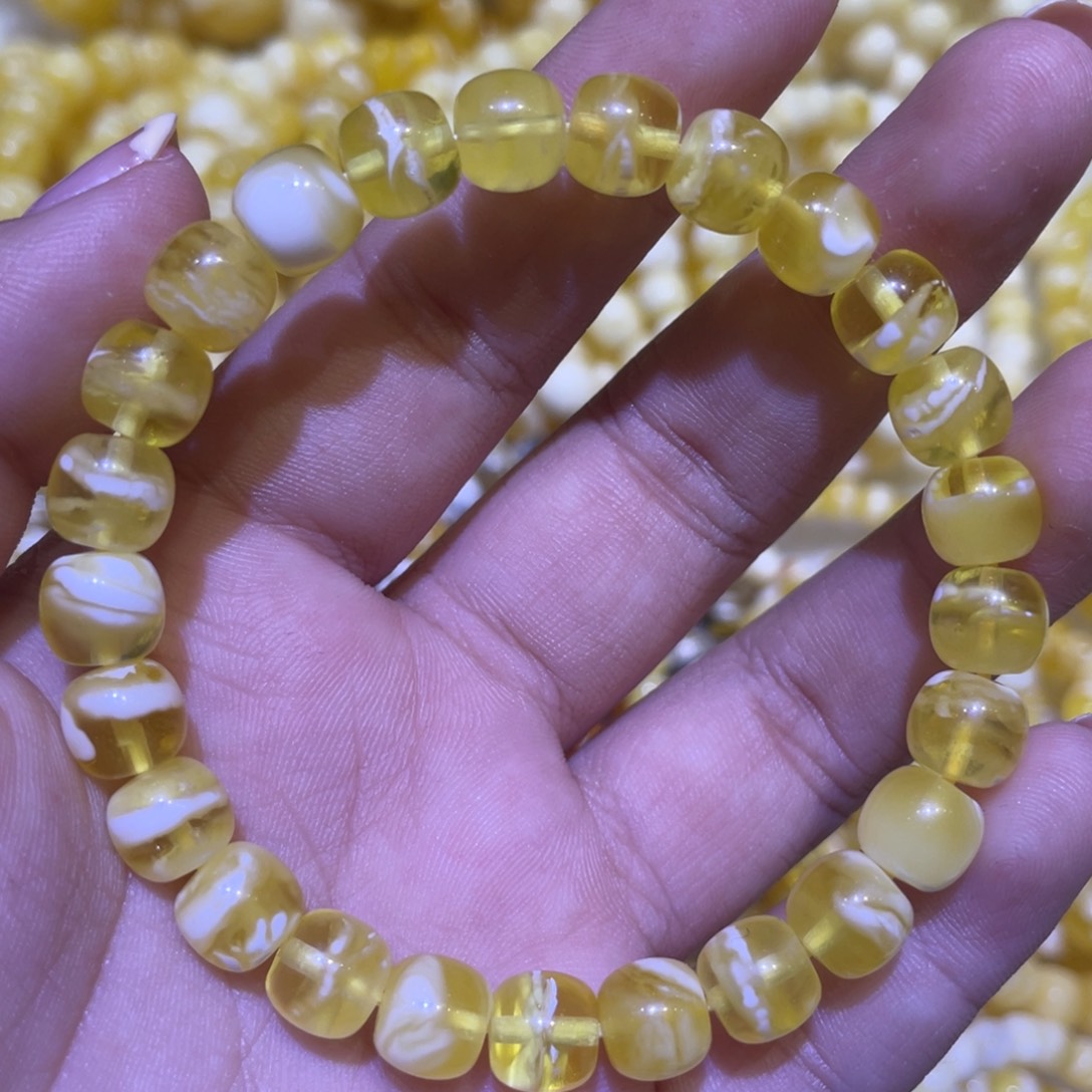 蜜蜡未镶嵌珠宝奇石8m