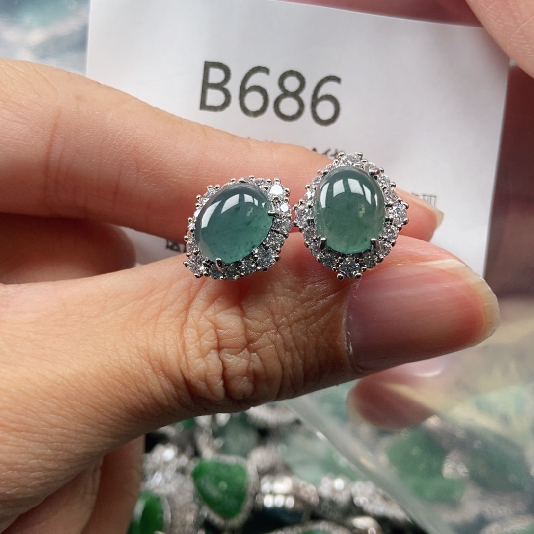【闪购商品】翡翠吊坠(不含链)未镶嵌
