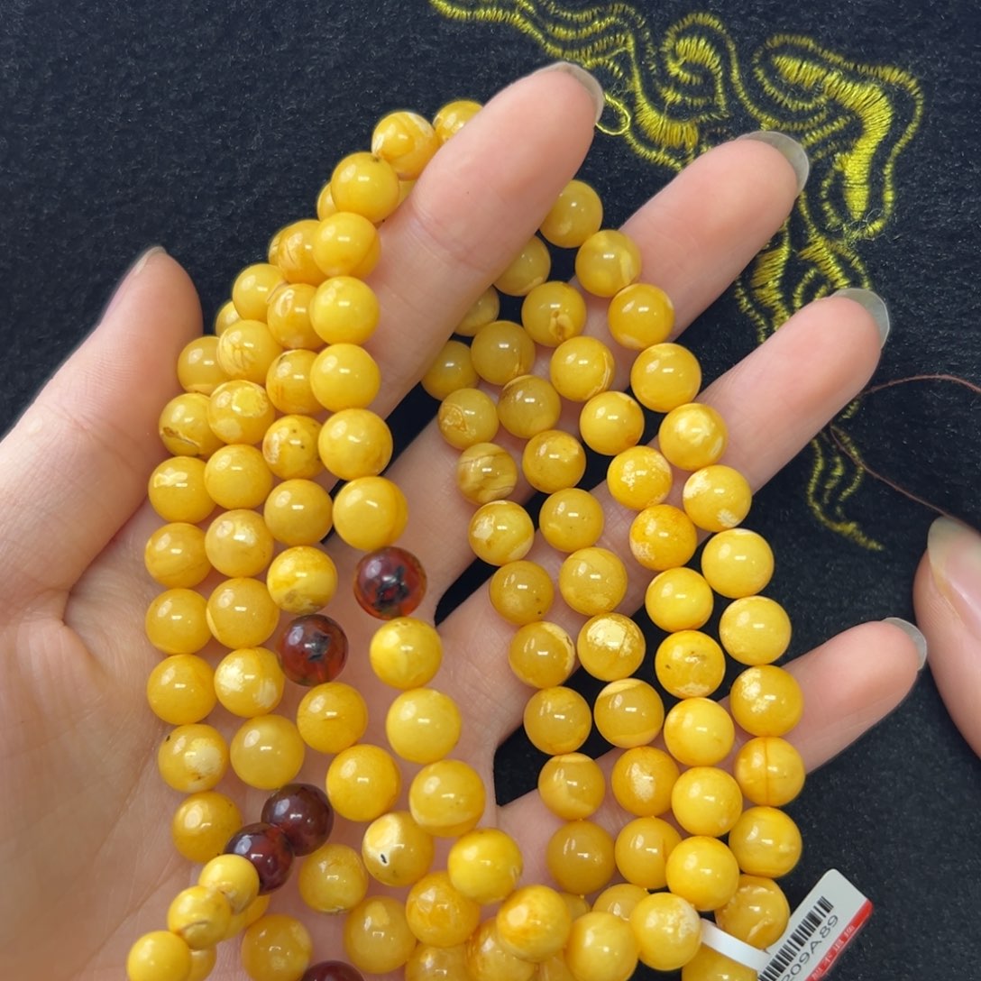 琥珀珠宝奇石未镶嵌