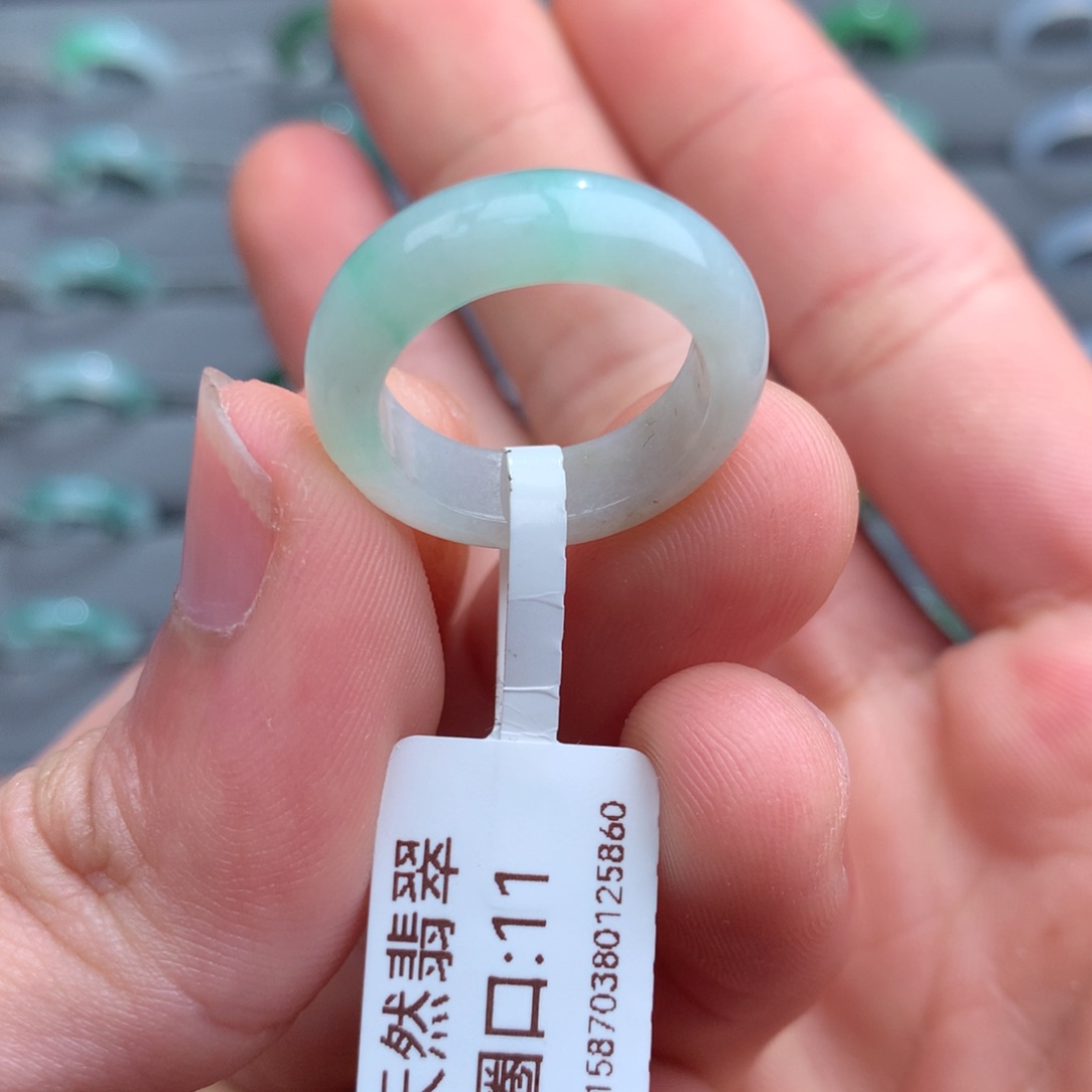 翡翠戒指未镶嵌天然