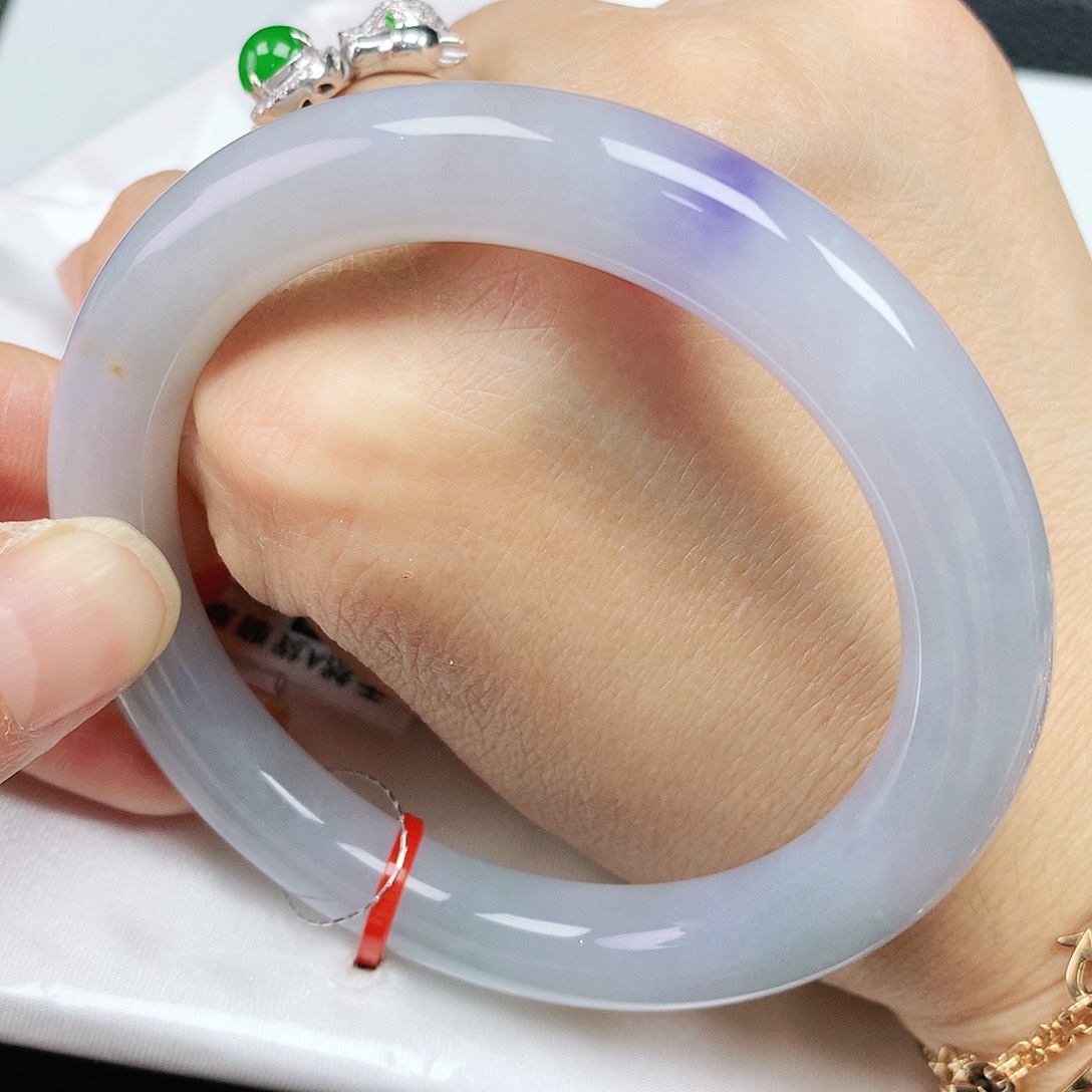 翡翠手镯未镶嵌54+圈