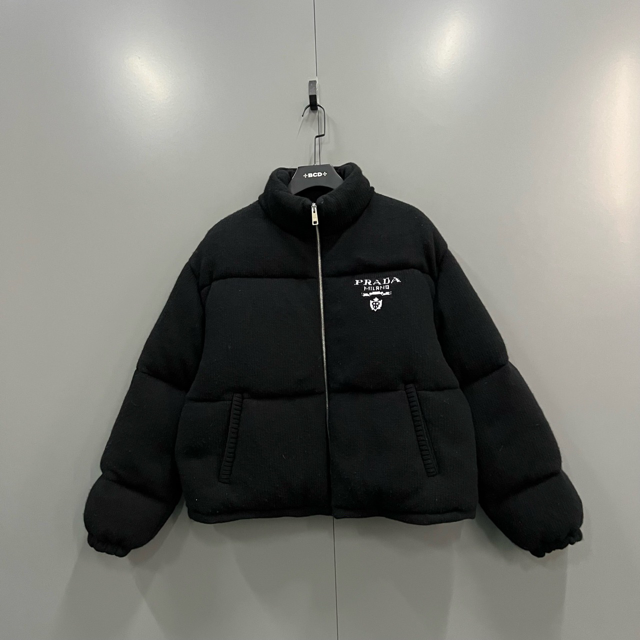 PRADA 普拉达 黑色印花logo夹克外套 XL码/全新/19500/bc012516