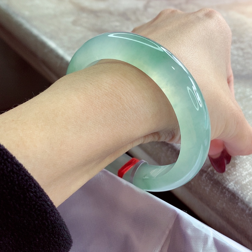 【闪购商品】翡翠手镯未镶嵌55.7 冰透起钢光 灵