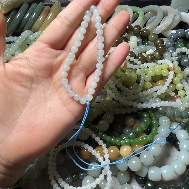 @****和田玉未镶嵌手串6