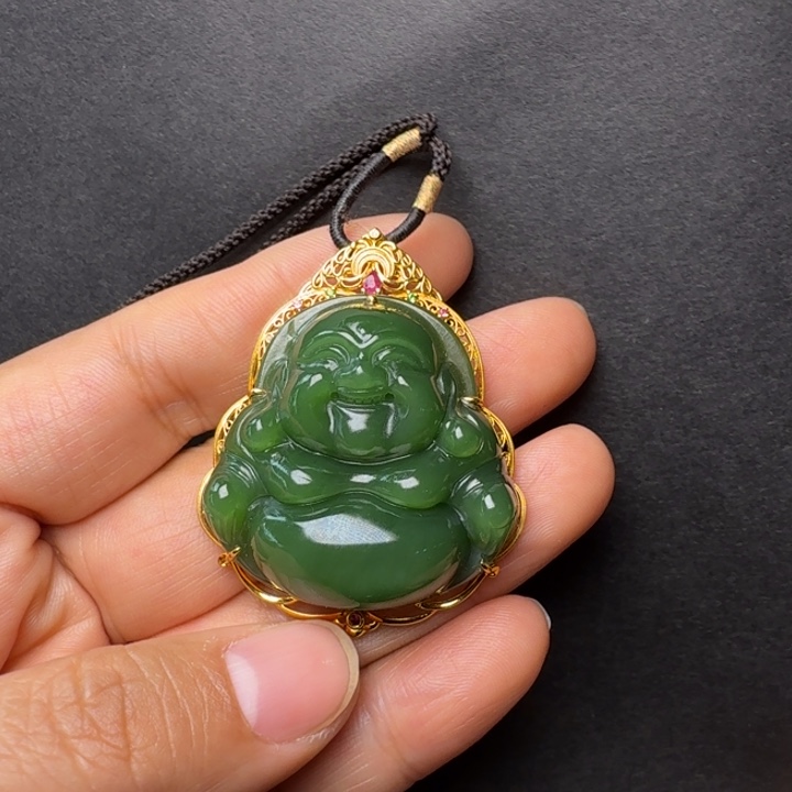 和田玉（碧玉）18K金镶嵌颈饰