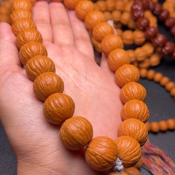 猴头核桃吊坠聚宝盆手持18