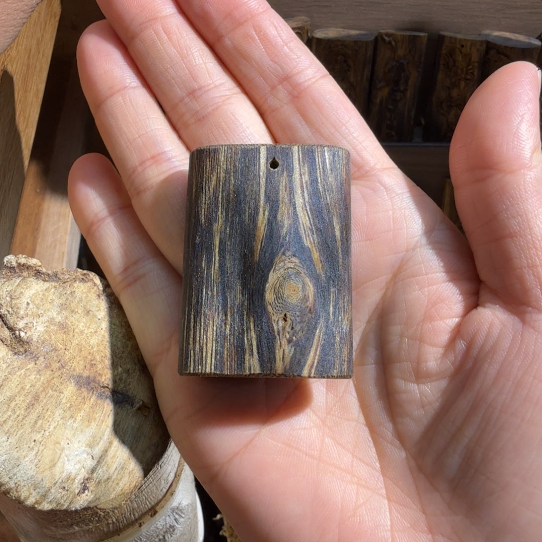 沉香碎屑沉香绿棋楠块料11.6克