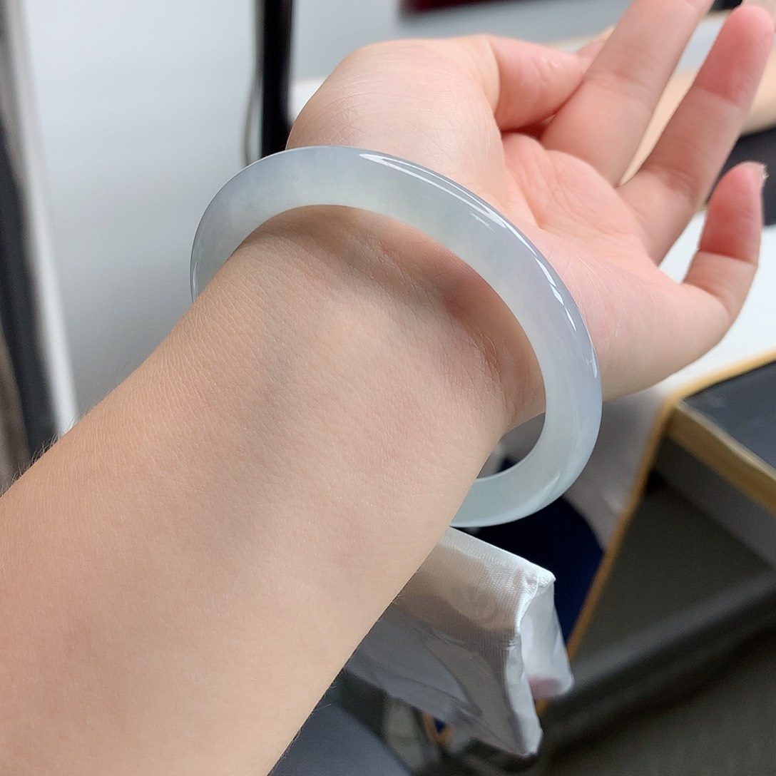 翡翠手镯未镶嵌天然翡翠13号