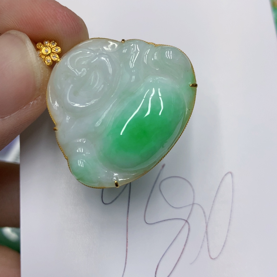 翡翠颈饰18K金镶嵌x*n翡翠