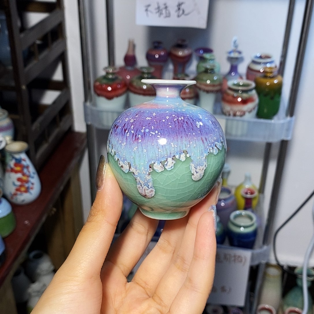 摆件巴掌大不插花景德镇高温陶瓷小花器