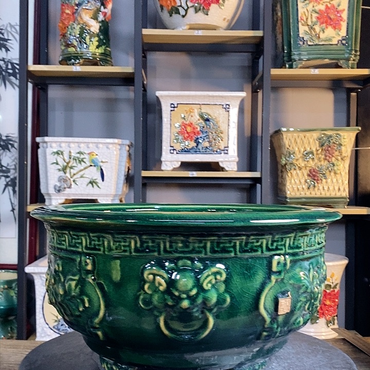 紫砂花盆番*王37。                