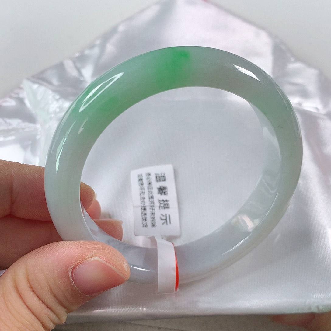 翡翠手镯未镶嵌①③④