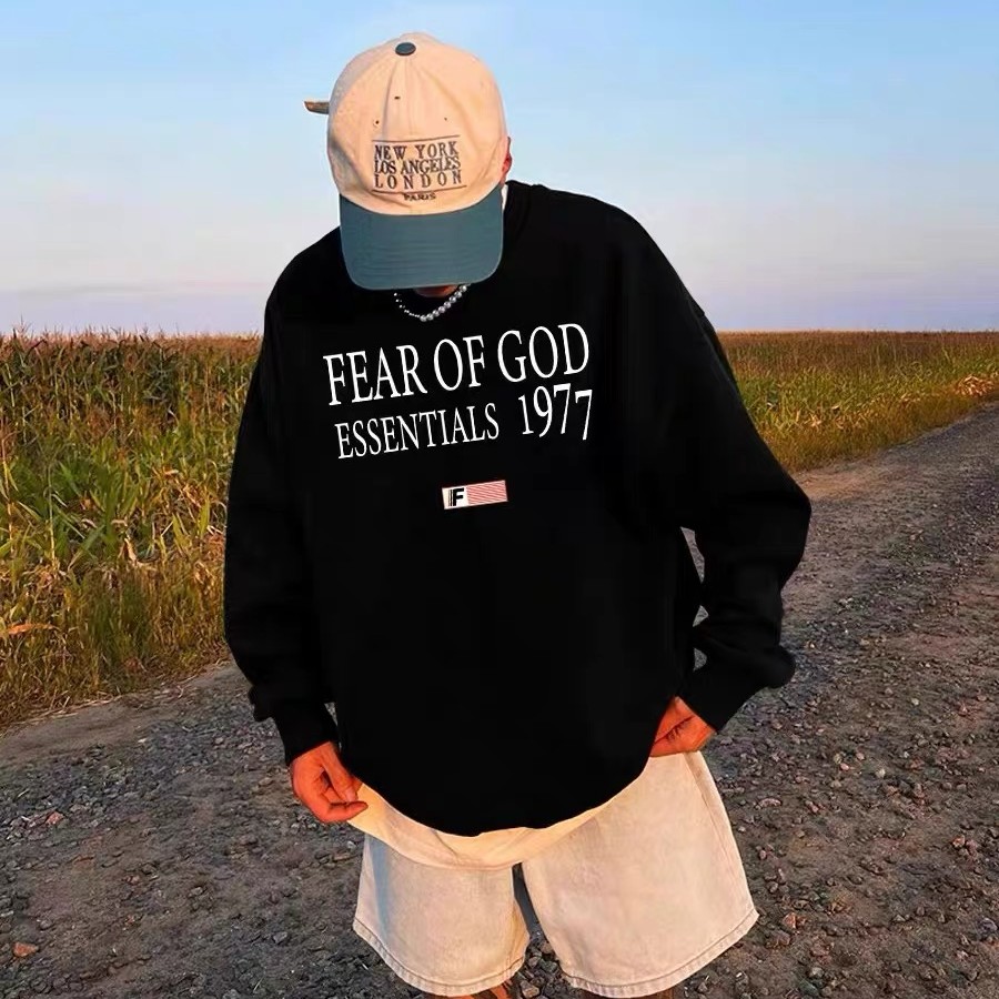 ESSENTIALS 国旗1977圆领卫衣