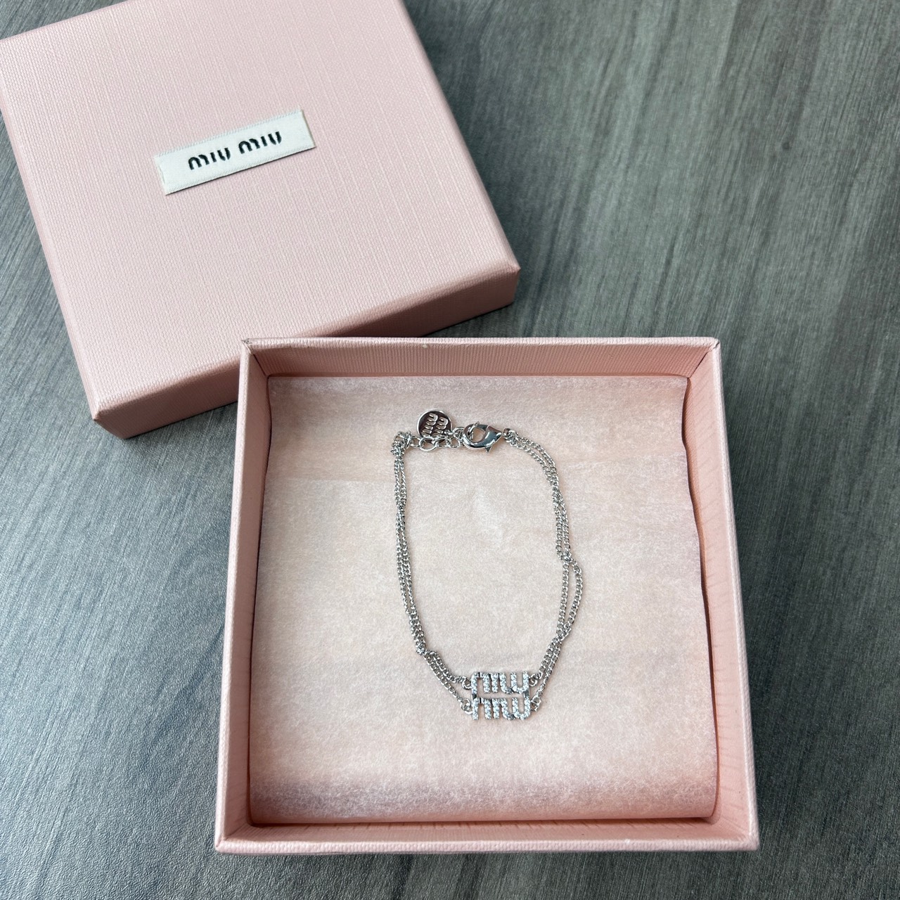全新未使用 MIU MIU/缪缪 满钻字母双层手链 全新