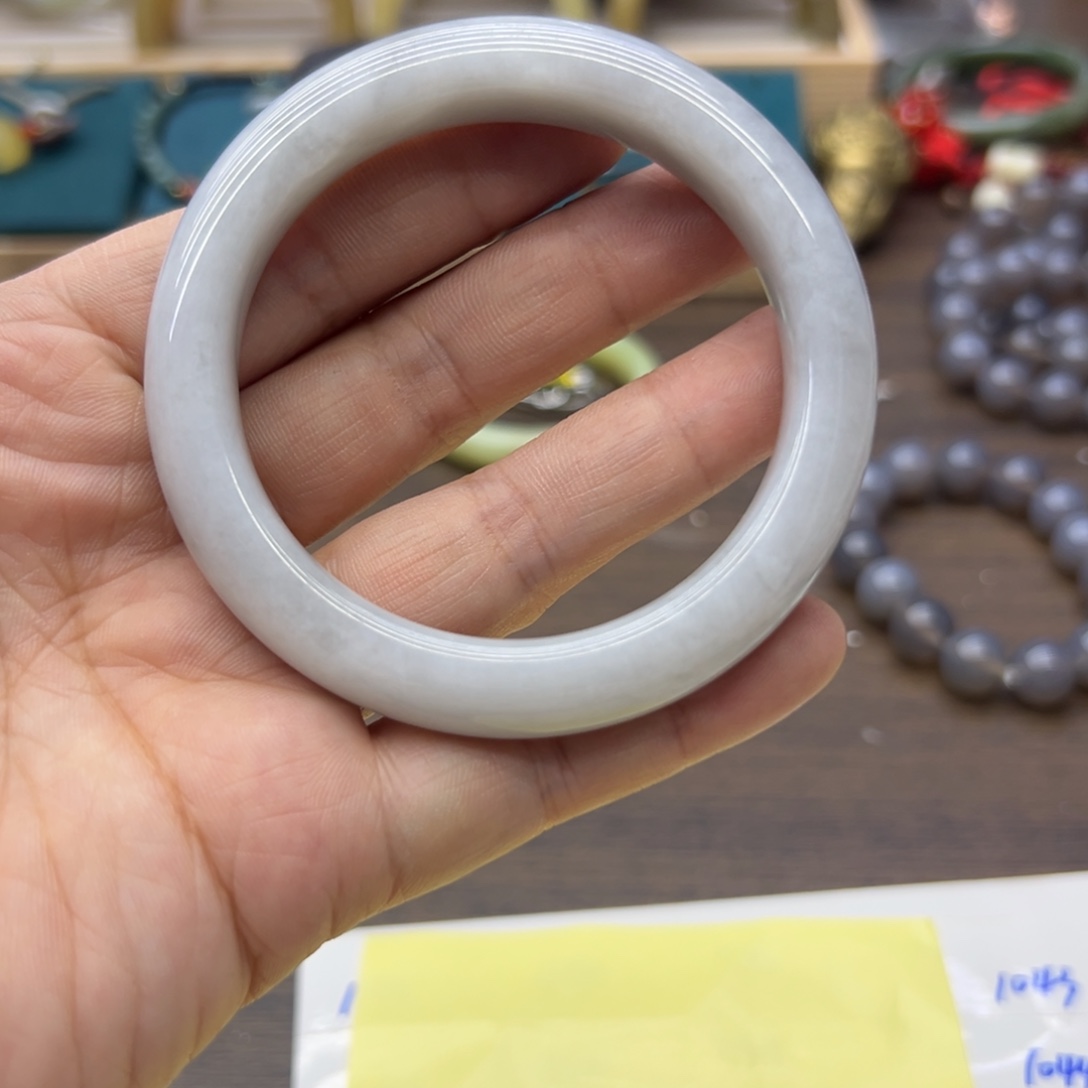 和田玉未镶嵌手镯57.4圈围1043