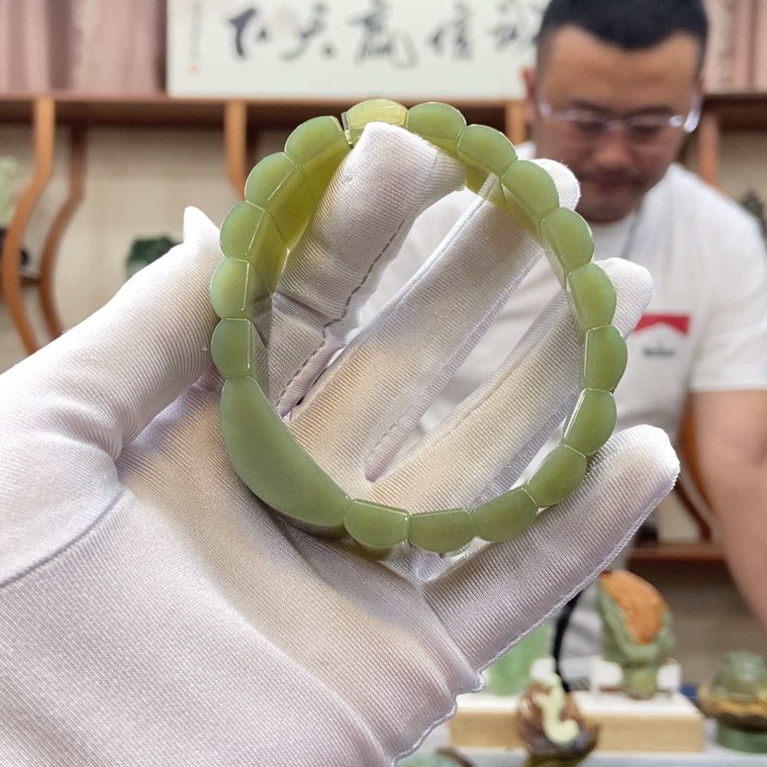 未镶嵌手链和田玉多样性发一件