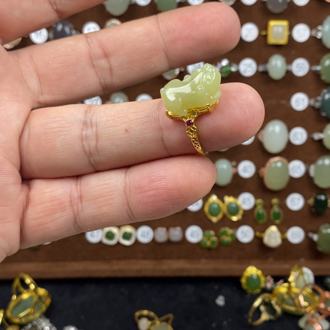 和田玉（黄玉）戒指银S925镀金镶嵌