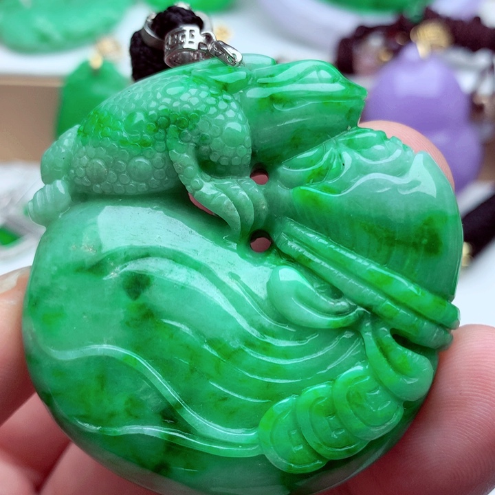 翡翠未镶嵌吊坠(不含链)