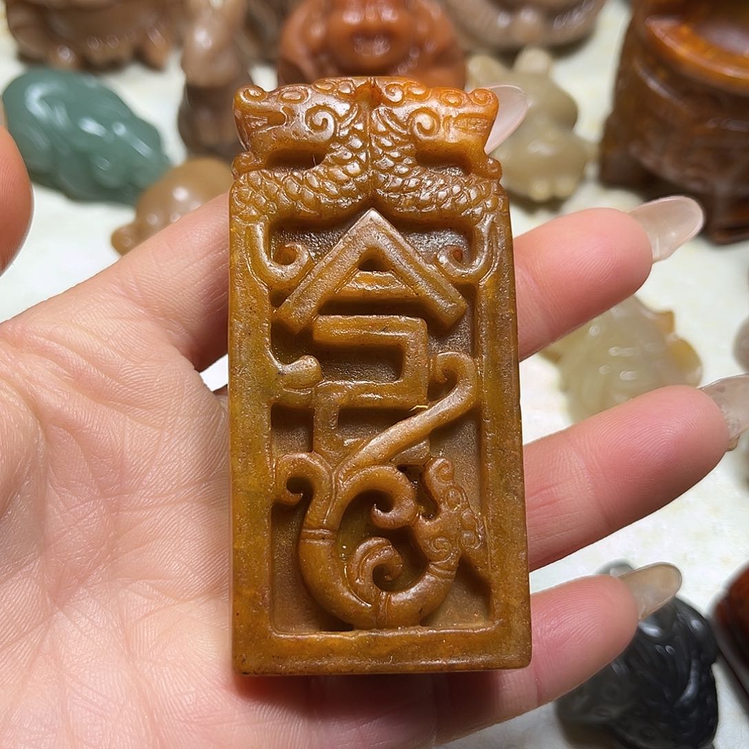 白玉菩提吊坠白玉菩提吊坠