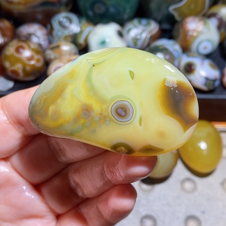未镶嵌玛瑙/玉髓珠宝半成品172