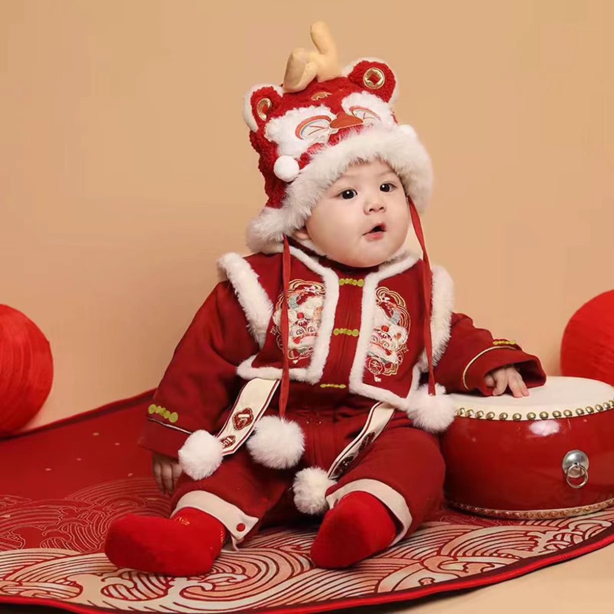 婴儿冬季衣服男女宝宝红色喜庆拜年服加绒带帽可爱连体衣外出服