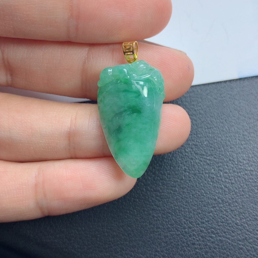 翡翠颈饰未镶嵌福瓜