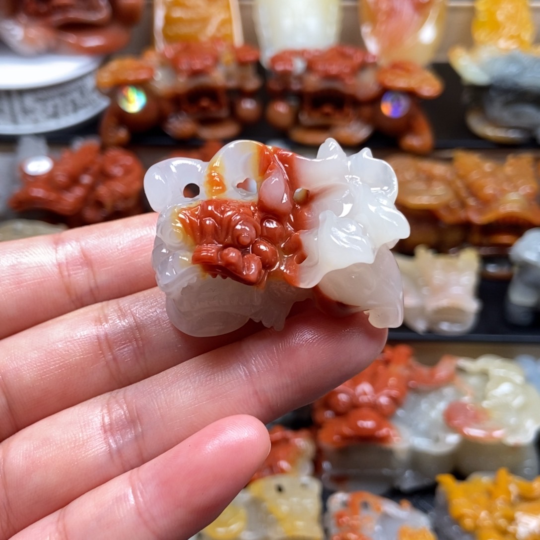 石英质玉（黄龙玉）挂件未镶嵌