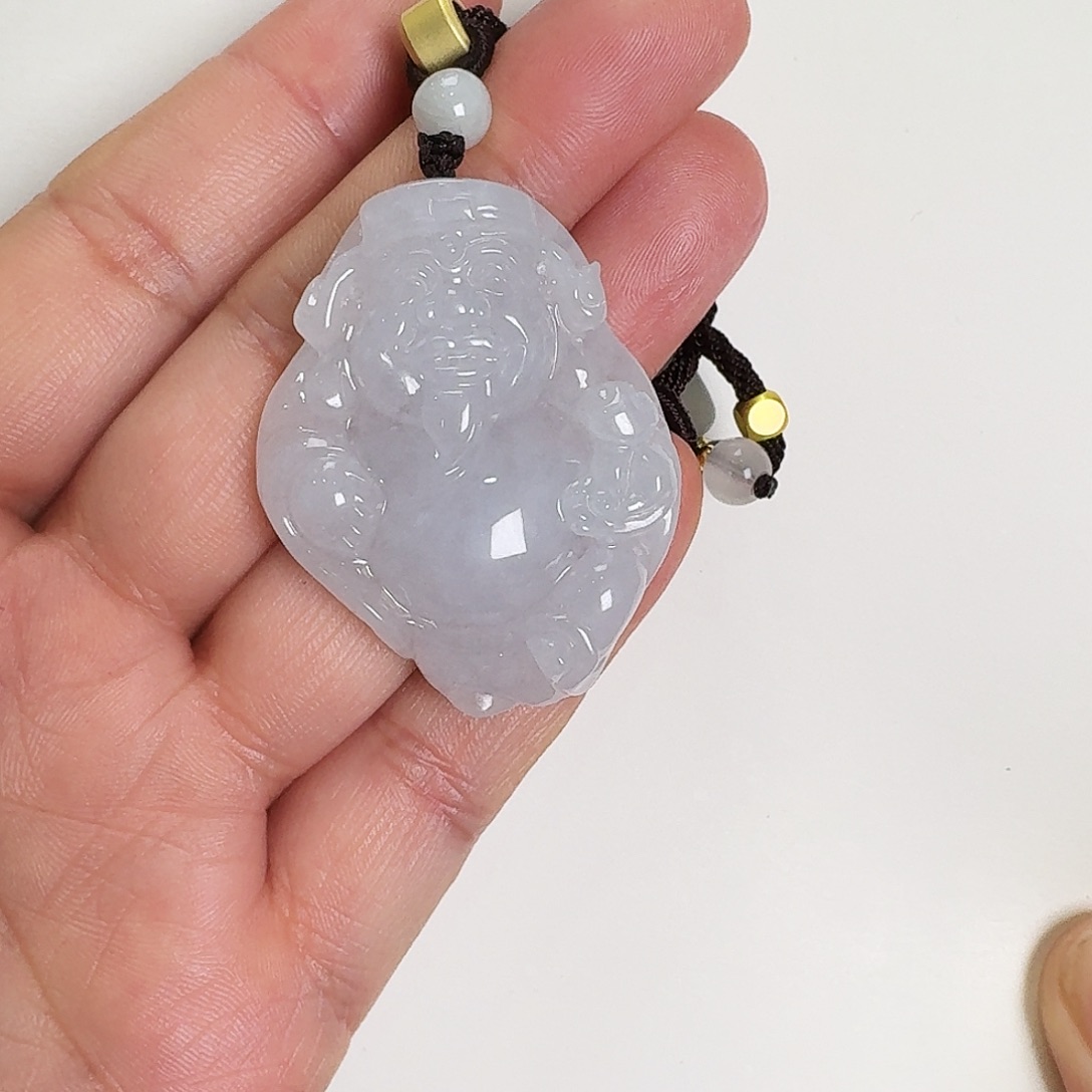 翡翠颈饰未镶嵌财神