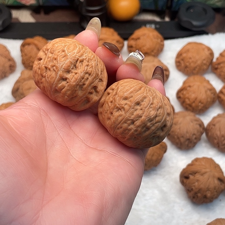 丁***狗手串/手链核桃铁锤40