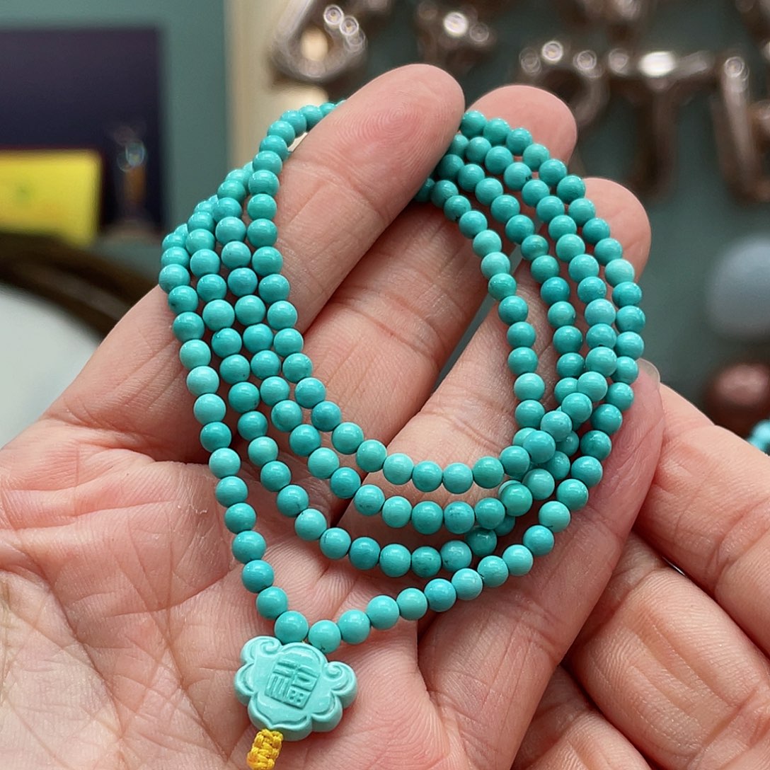 绿松石颈饰未镶嵌