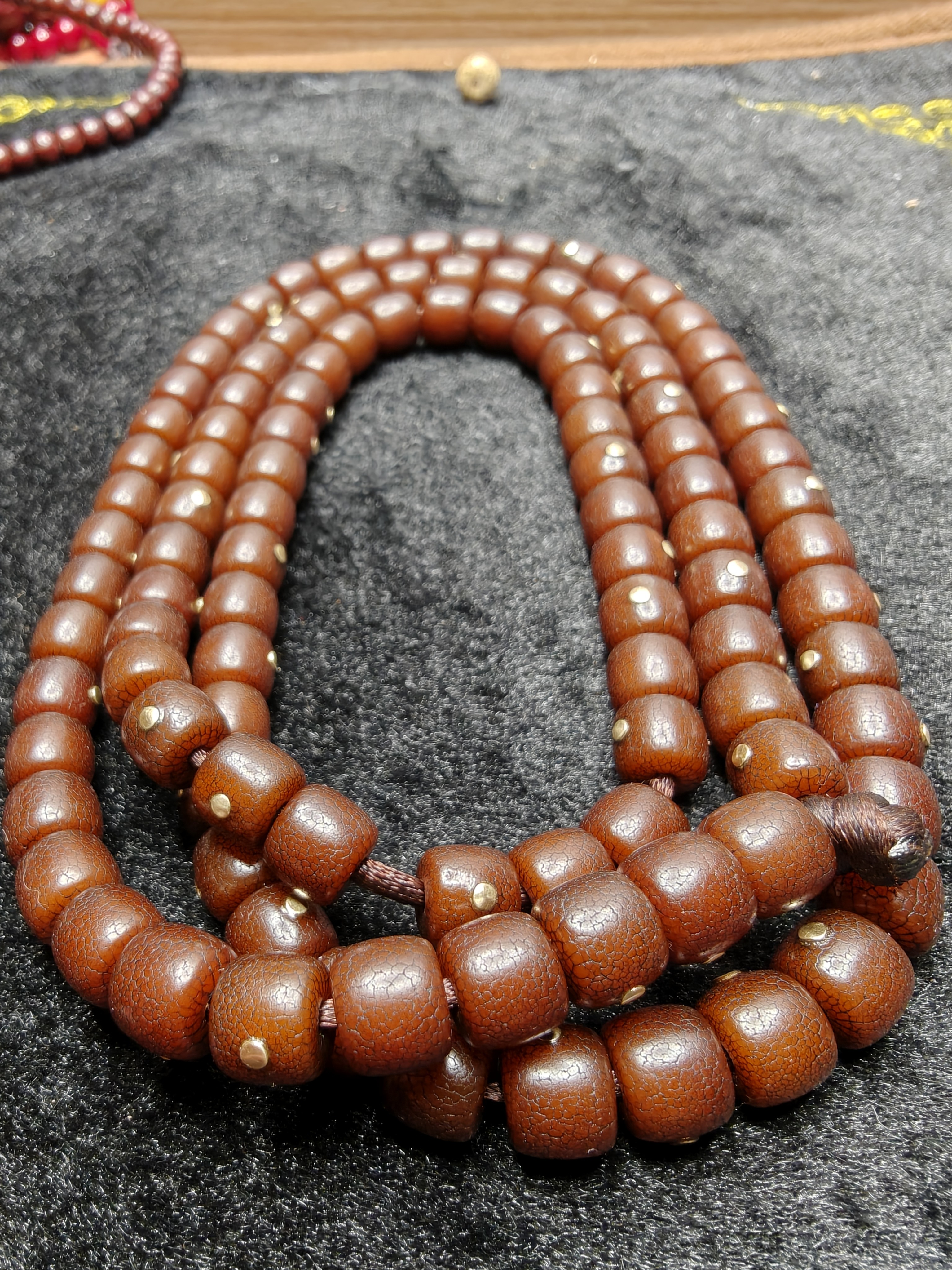 通珠形带镶嵌菩提根