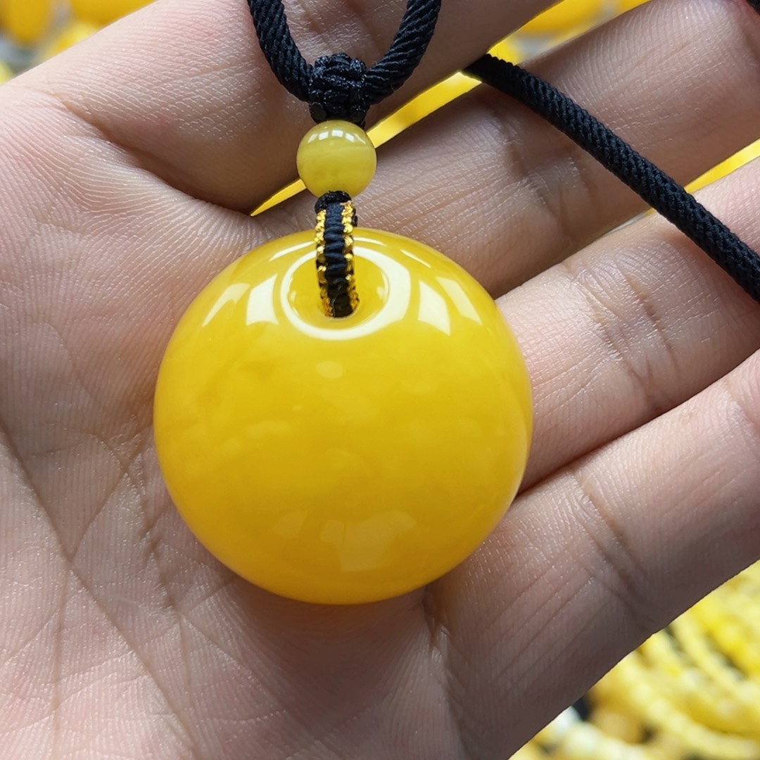 蜜蜡未镶嵌珠宝奇石