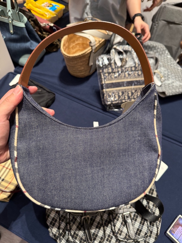 99新 BURBERRY/博柏利 大吉中古sz/博柏利格纹丹宁hobo单肩包