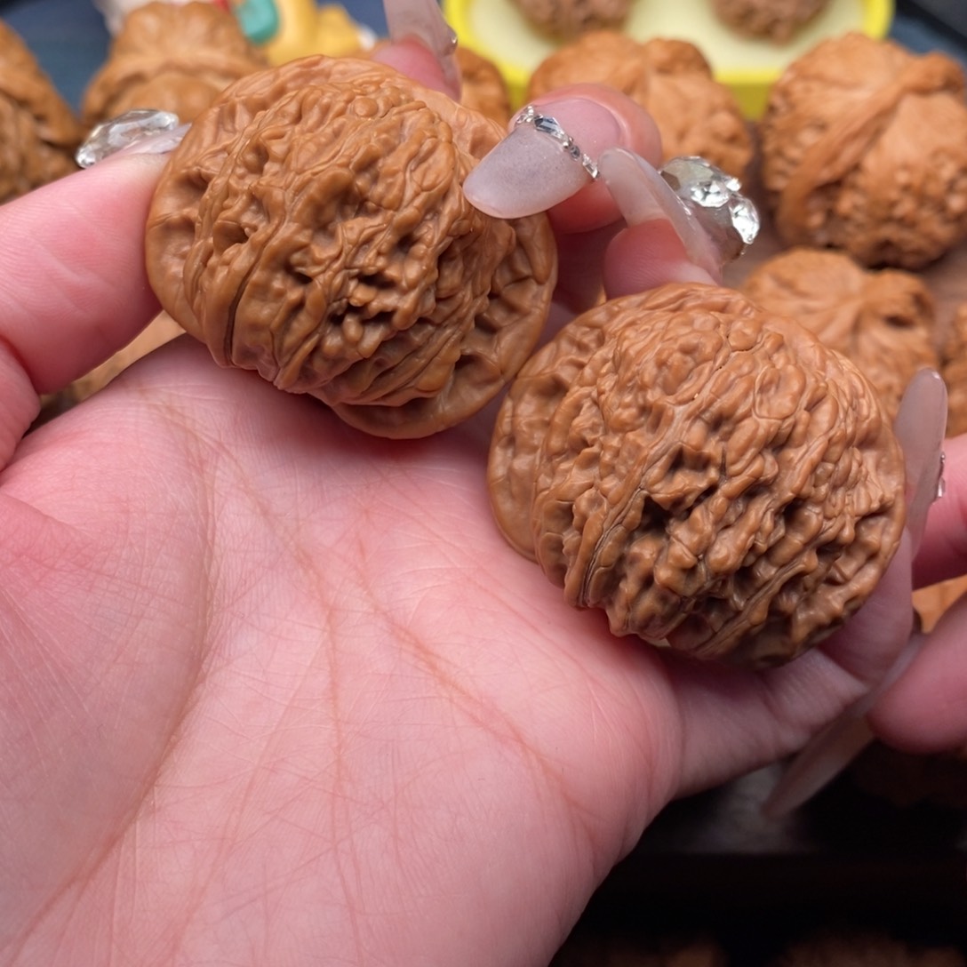 文玩核桃把件全品，红皮平谷楼42.8