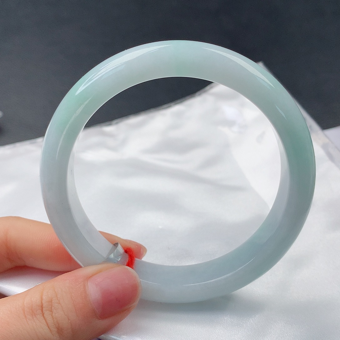 翡翠手镯未镶嵌0088正60