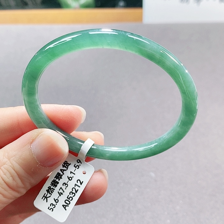 【闪购商品】翡翠手镯（圆镯）未镶嵌