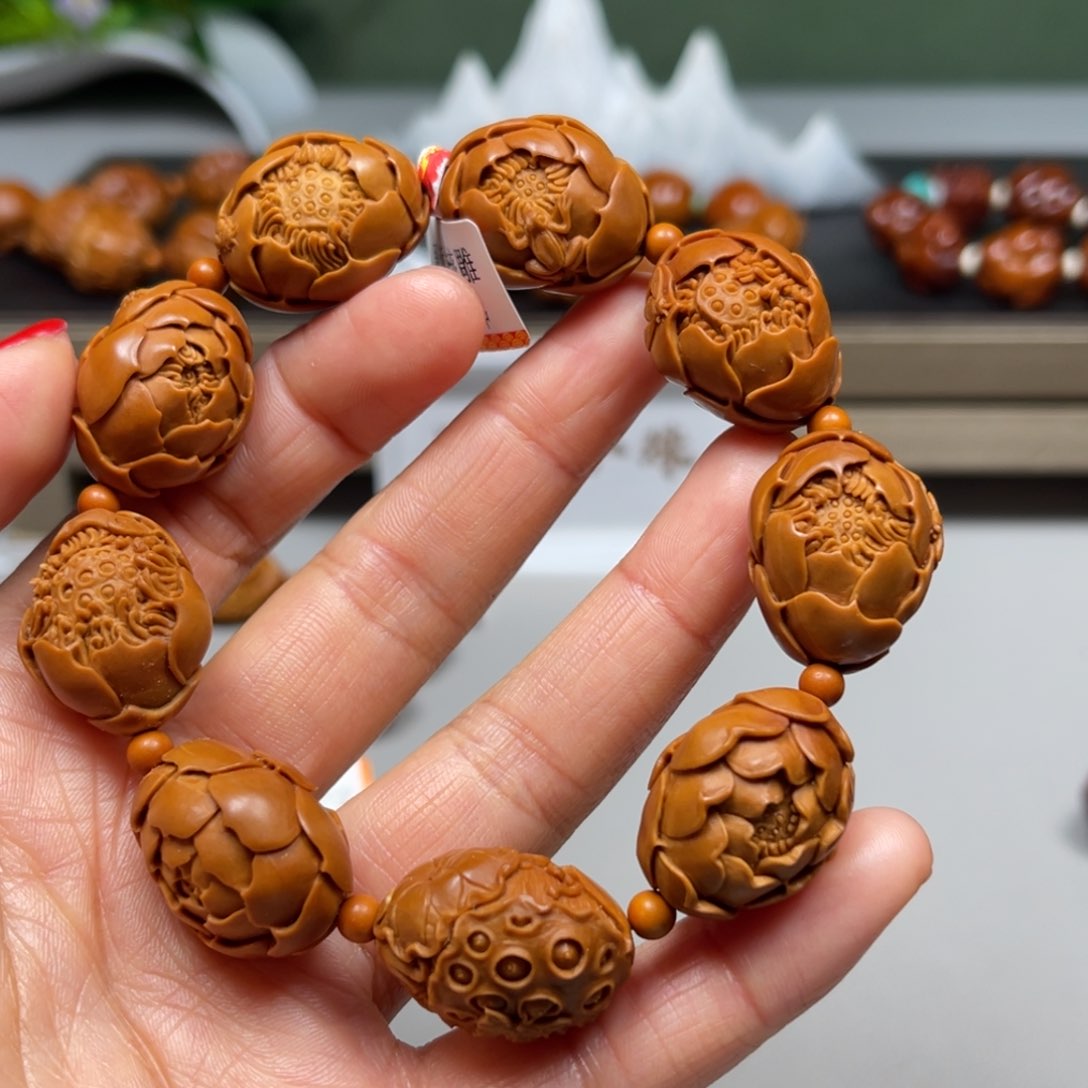 吊坠橄榄核九品手串