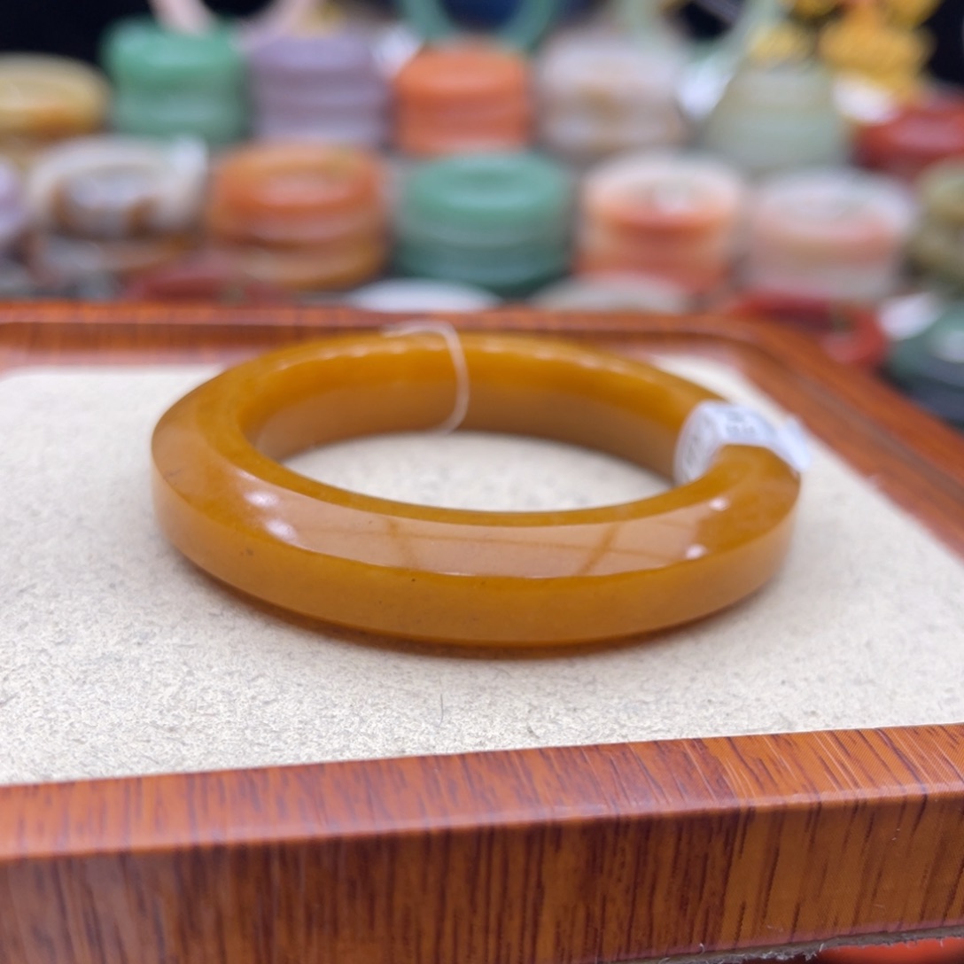 石英质玉未镶嵌手镯