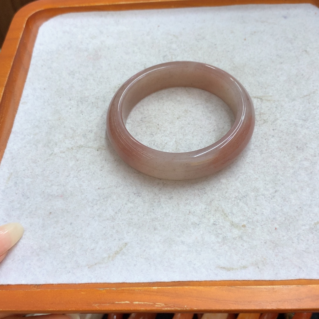 石英质玉未镶嵌手镯