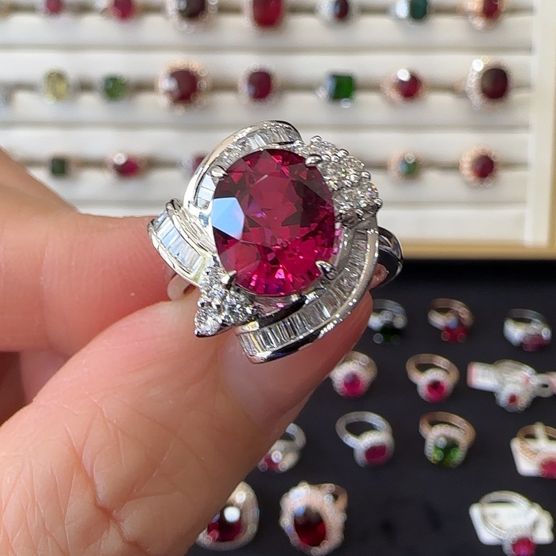 碧玺戒指18K金镶嵌3.92ct