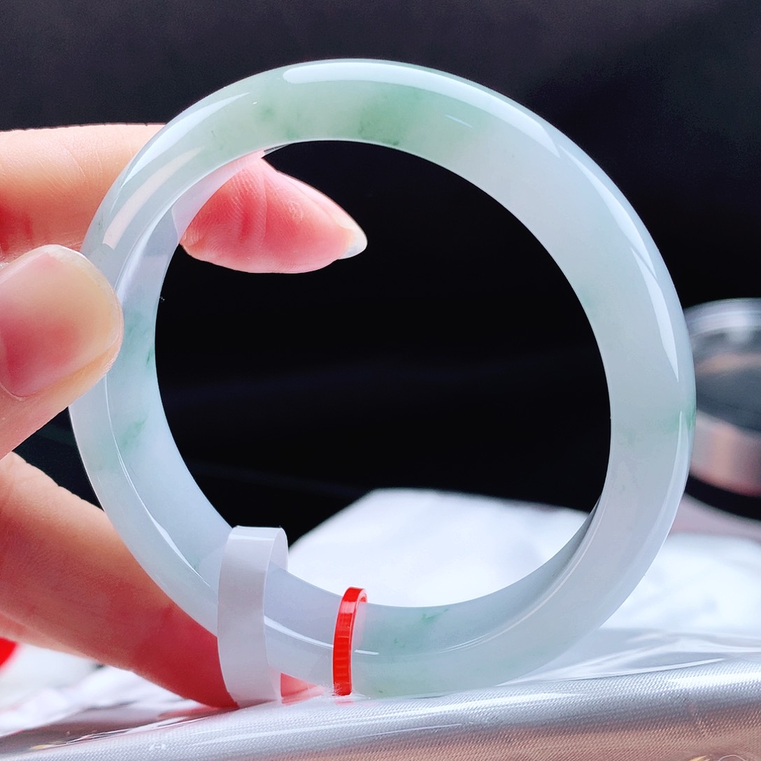 未镶嵌手镯翡翠52冰绿花