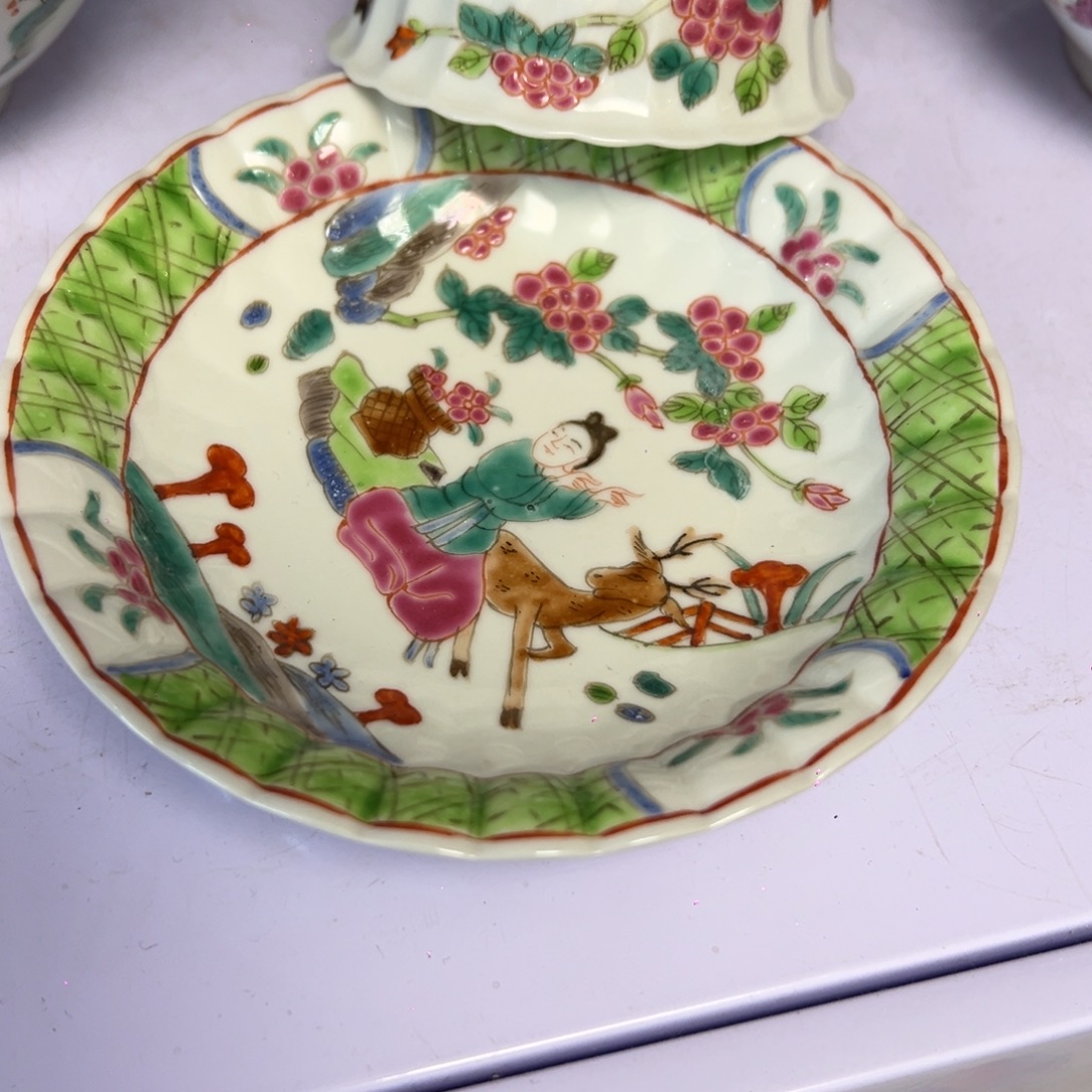 红***彩瓷片瓷器摆件清货清